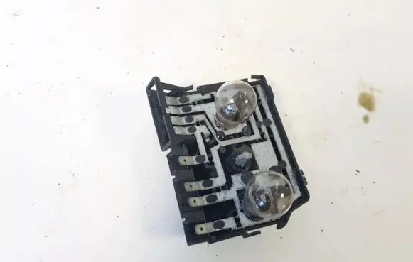 Audi 80 90 S2 B4 Tail light bulb cover holder