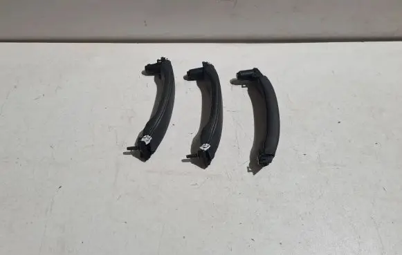 Land Rover Discovery Sport Front door interior handle trim 