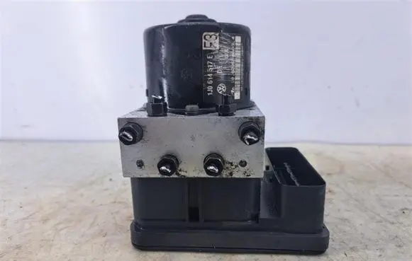 Audi A3 S3 8L ABS Pump 1J0614517E