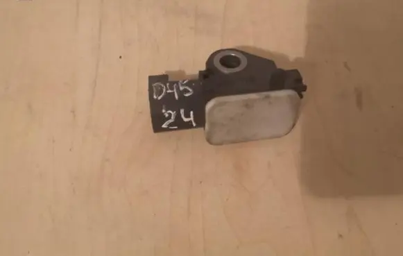 Volvo V70 Airbag deployment crash/impact sensor 30712107 D4524