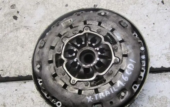 Nissan X-Trail T32 Clutch set kit 302101178R