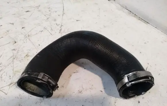 Audi Q7 4L Intercooler hose/pipe 7L6145972