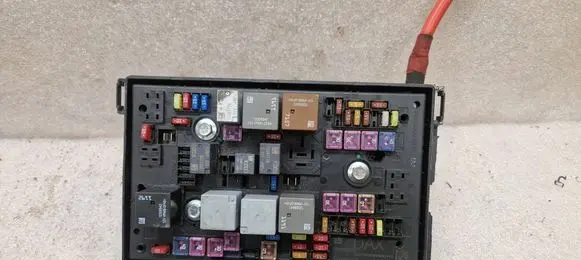 Opel Zafira C BSM Control unit 39102253 1110249AA 1178