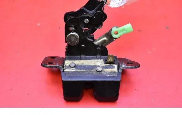 KIA Sportage Tailgate/trunk/boot lock/catch/latch 