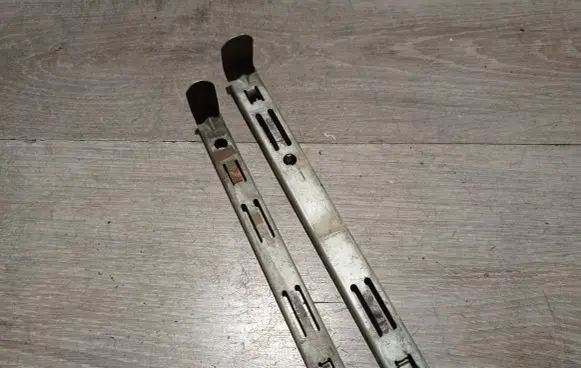 Volvo XC90 Headlight/headlamp mounting bracket 8637181 8637182