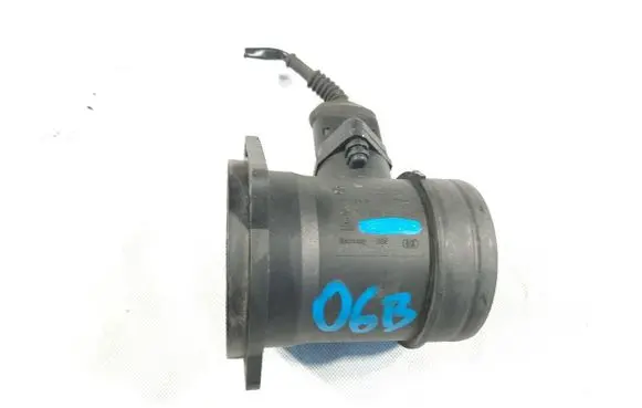 Audi A4 S4 B5 8D Mass air flow meter 06B133471A