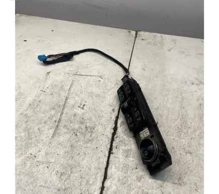 Mercedes-Benz S W220 Electric window control switch A2208213179 Q02A09033