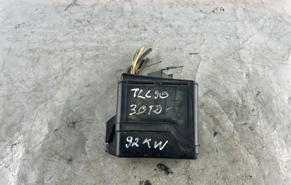 Toyota Land Cruiser (HDJ90) Glow plug pre-heat relay