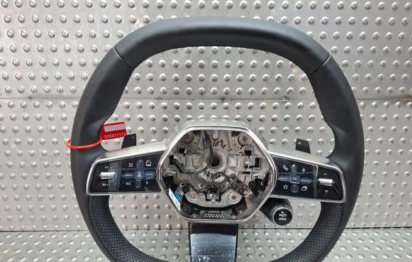 Renault Austral Steering wheel 484005602R