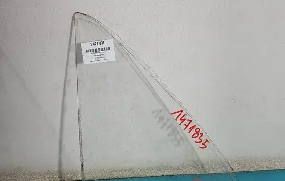 Mercedes-Benz W123 Rear door window glass IMPRK1471835