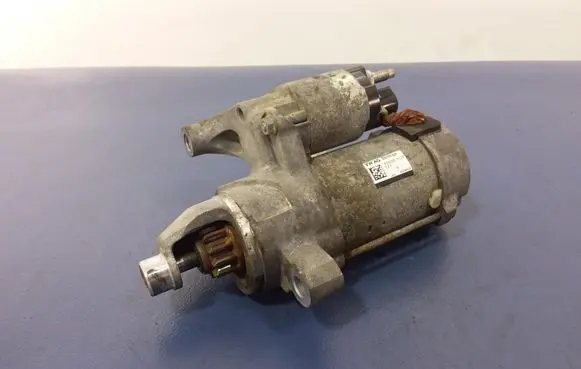 Audi A8 S8 D4 4H Starter motor 079911024