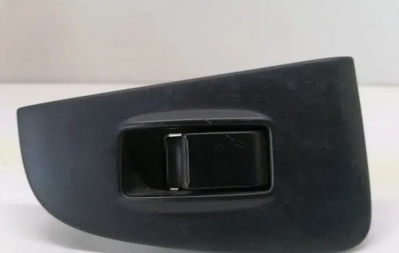 Toyota Avensis T250 Electric window control switch 7423105140 8655