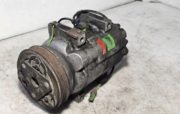 Volkswagen PASSAT B5 Air conditioning (A/C) compressor (pump) 8D0260805 5060310601 HFC134A
