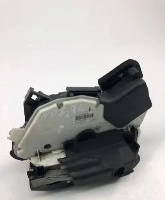Volkswagen Polo V 6R Coupe door lock (next to the handle) 6R4839015