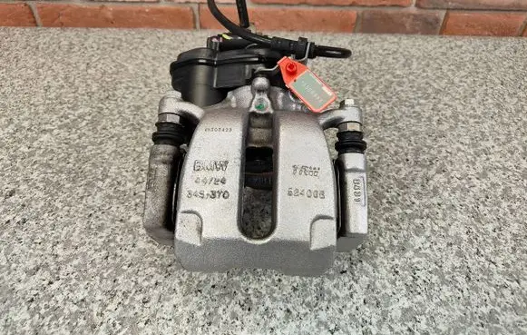 BMW X7 G07 Rear brake caliper 6891767