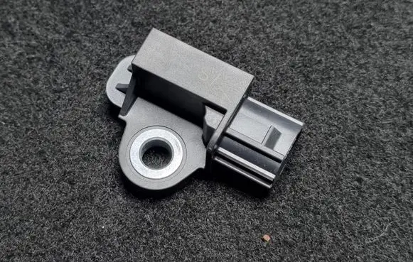 Nissan X-Trail T32 Airbag deployment crash/impact sensor 988303RA0A
