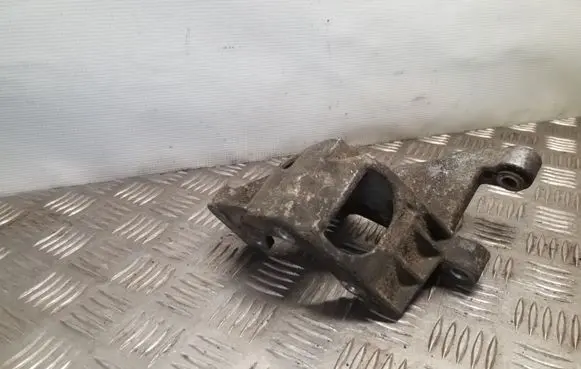 Ford Galaxy Power steering pump mounting bracket 028145523E