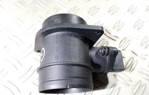 Skoda Fabia Mk1 (6Y) Mass air flow meter 0281002531 038906461B