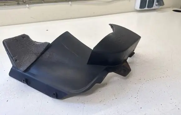 Volkswagen Multivan T5 Front underbody cover/under tray 7H5863190B
