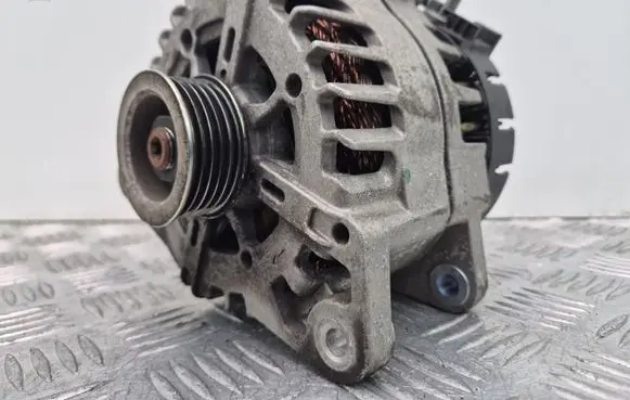 Mercedes-Benz E W213 Generator/alternator A0009063903 EG20S013 116020523