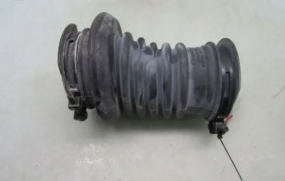 Mazda 3 Air intake hose/pipe HF0713221