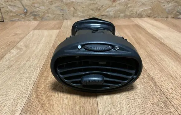 Ford Focus Dash center air vent grill 98AB19893