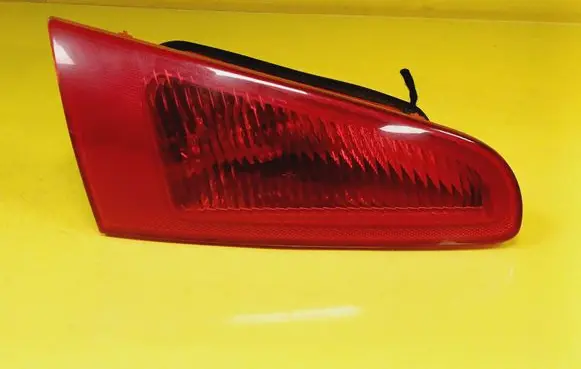 Tailgate rear/tail lights