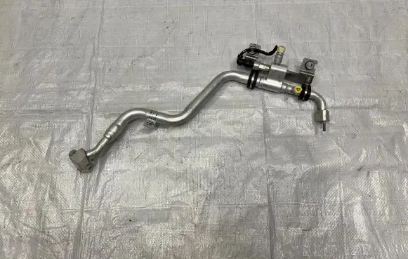 Maserati Grecale Air conditioning (A/C) pipe/hose 06701763860