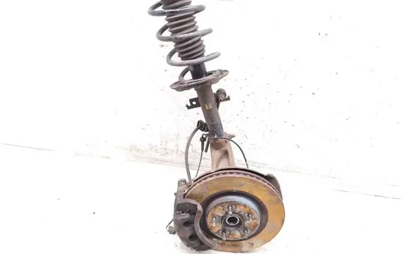 Nissan X-Trail T32 Front wheel hub spindle knuckle