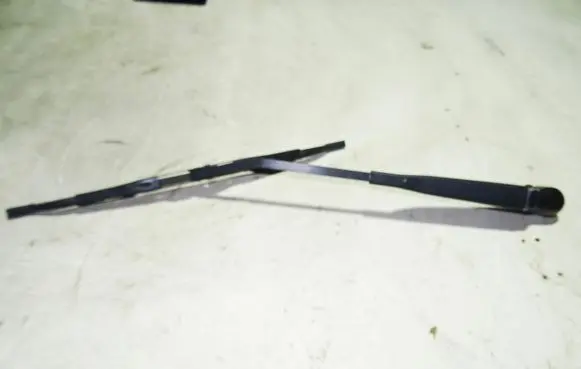 Renault Kangoo I Rear wiper blade arm 7700308804