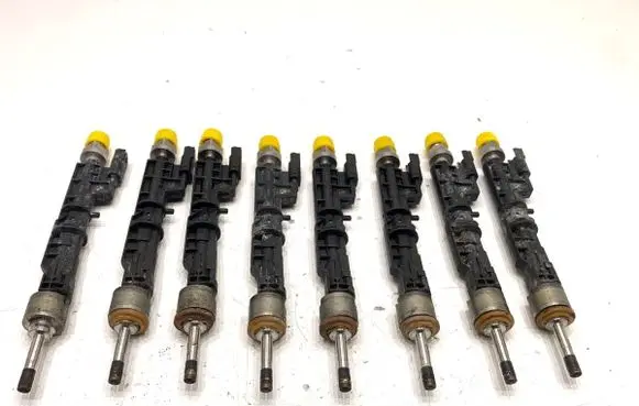 BMW 5 G30 G31 G38 Fuel injectors set 0261500485