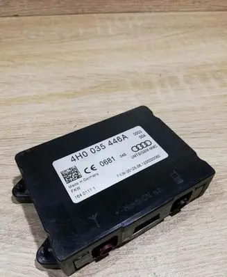 Audi A5 8T 8F Aerial antenna amplifier 4H0035446A