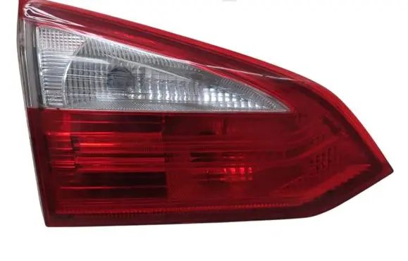 Ford Focus Tailgate rear/tail lights BM5113A603DC