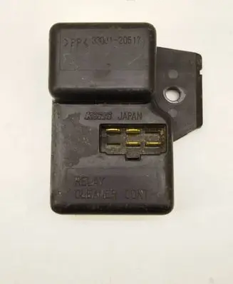Subaru Impreza I Window wiper relay 3300120517