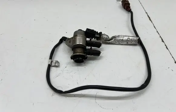 Audi Q5 SQ5 FY AdBlue injector 04L131113S