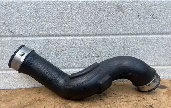 Mercedes-Benz C W203 Intercooler hose/pipe A2035282082 ZGS00214007