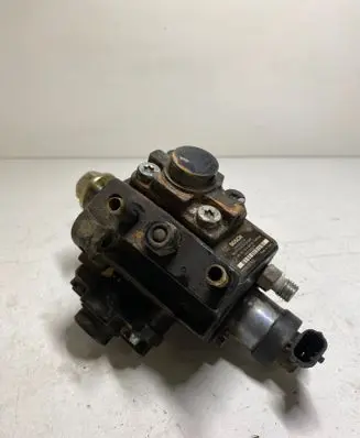 Opel Zafira B Fuel injection high pressure pump 0445010156 0055206679 01001787922