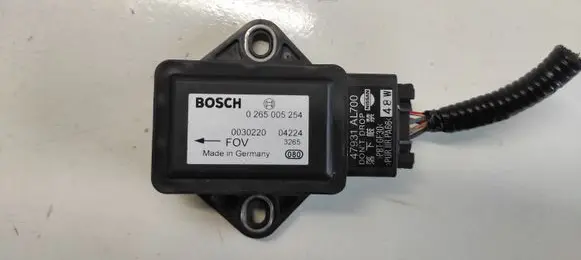 Nissan X-Trail T30 ESP acceleration yaw rate sensor 0265005254 0030220 04224