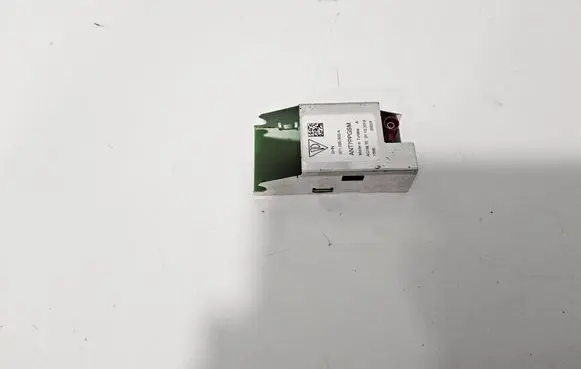 Porsche Macan (95B) Aerial antenna amplifier 971035503A 971035503