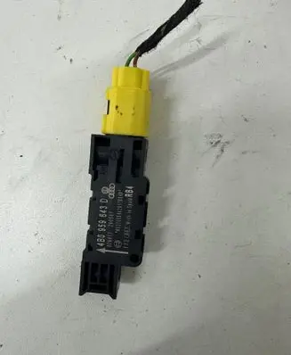 Audi A3 S3 8P Airbag deployment crash/impact sensor 4B0959643D 200507 020417
