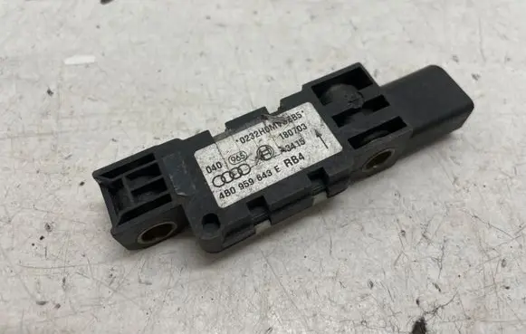 Audi A6 S6 C6 4F Airbag deployment crash/impact sensor 4B0959643E