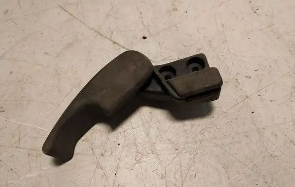 Audi A3 S3 8P Engine bonnet (hood) release handle 1H1823533