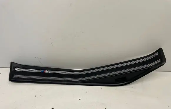 BMW 3 E46 Rear sill trim cover 8219187 51478219187