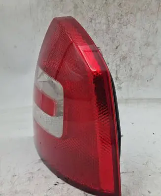 Skoda Octavia Mk2 (1Z) Rear/tail lights 1Z5945096A 1Z5945112A