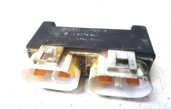 Volkswagen Sharan Coolant fan relay 899978000