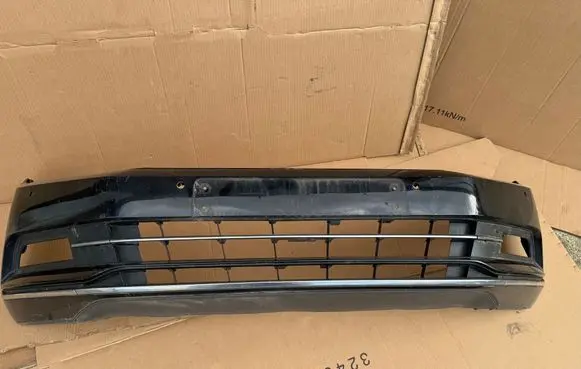 Volkswagen PASSAT B7 Front bumper