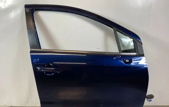 Suzuki SX4 S-Cross Front door