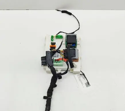 Volvo XC40 Central body control module 32268107 32268107AB