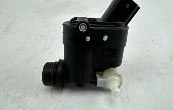 Hyundai Tucson IV NX4 Windscreen/windshield washer pump 985102W500