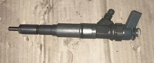 BMW 3 E90 E91 Fuel injector 0445110216T